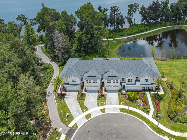 Building Photo - 23 Oak Pk Dr