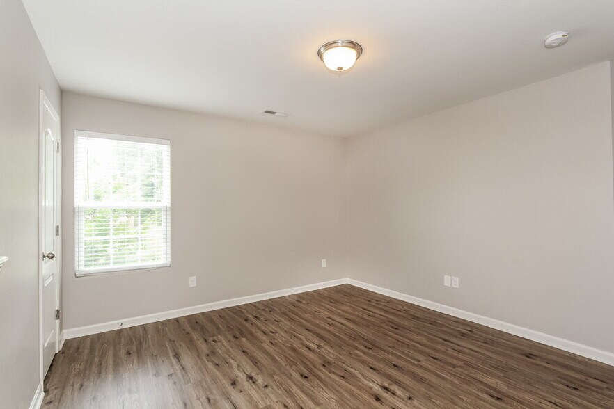 Building Photo - 1157 Black Diamond Dr