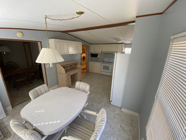 Building Photo - 177 Quail Ridge