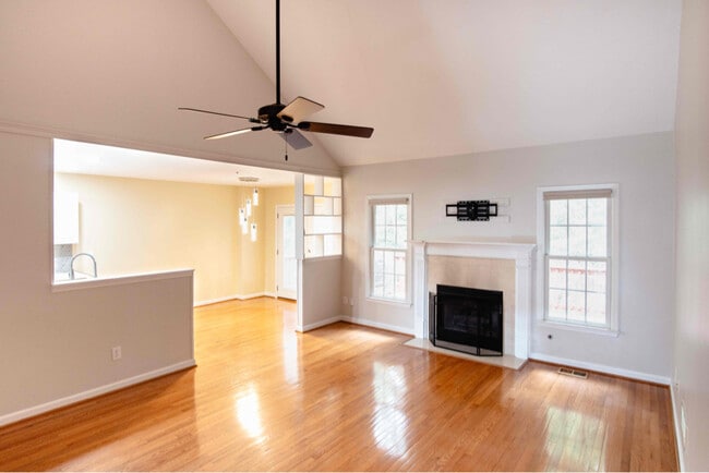 Building Photo - 1465 Rosewood Creek Dr