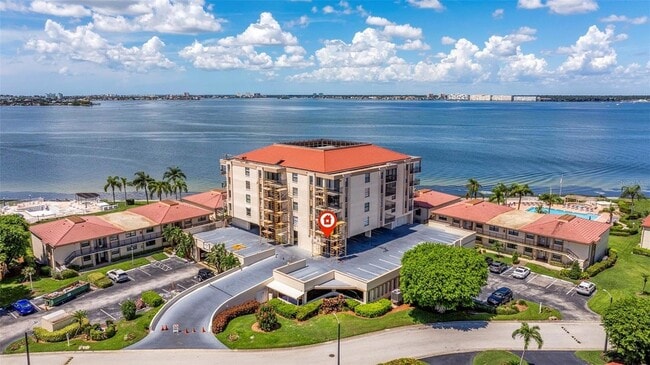 Building Photo - 6145 Sun Blvd