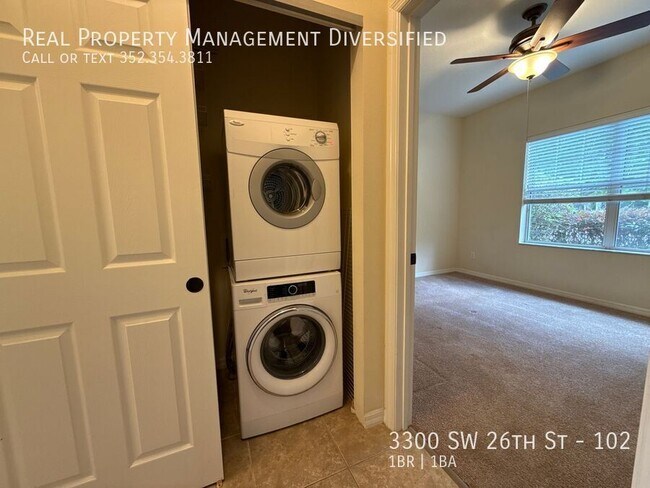 Building Photo - 3300 SW 26th St