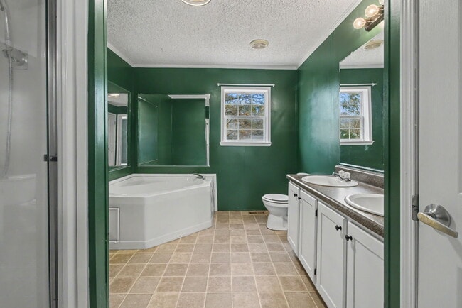 Building Photo - 212 Shipmans Pike