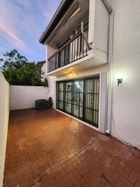 Building Photo - 1461 SW 124th Ct