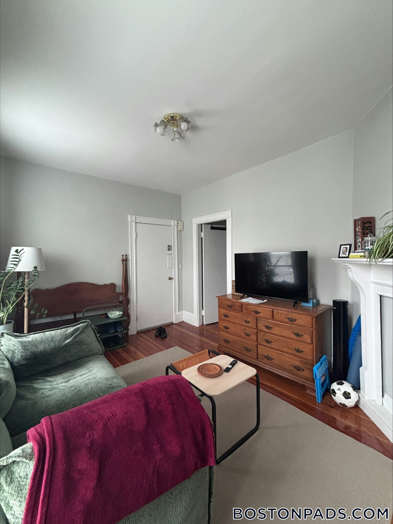 Building Photo - 137 Columbia St