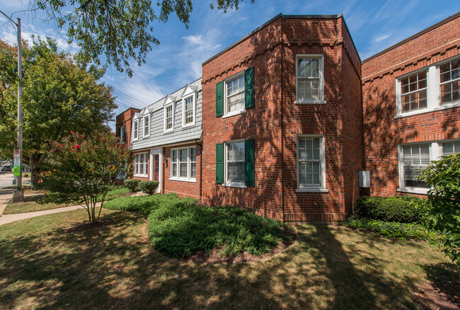 Building front - 1829 Wilson Blvd