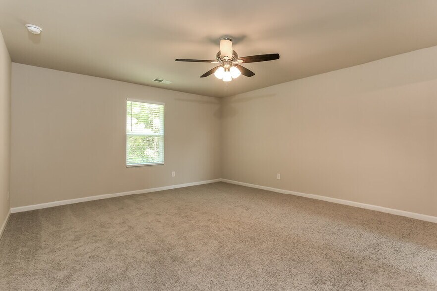 Building Photo - 296 Indian Lake Trail