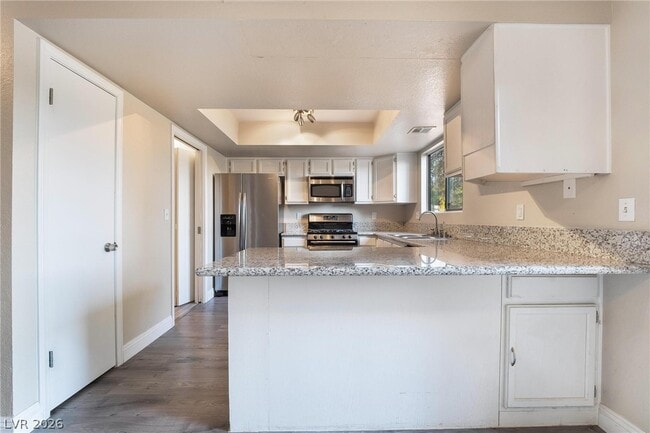 Building Photo - 3929 S Torrey Pines Dr