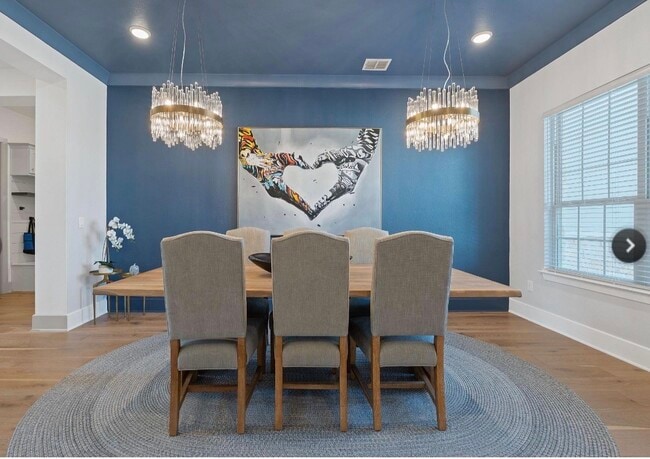 Building Photo - 6817 Davenport Divide Rd