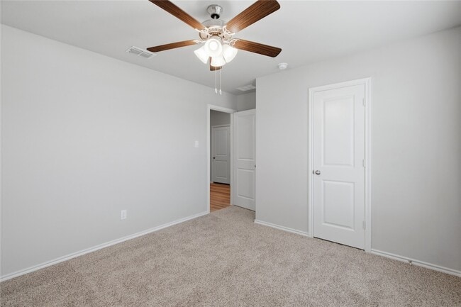 Building Photo - 312 Blanco Dr