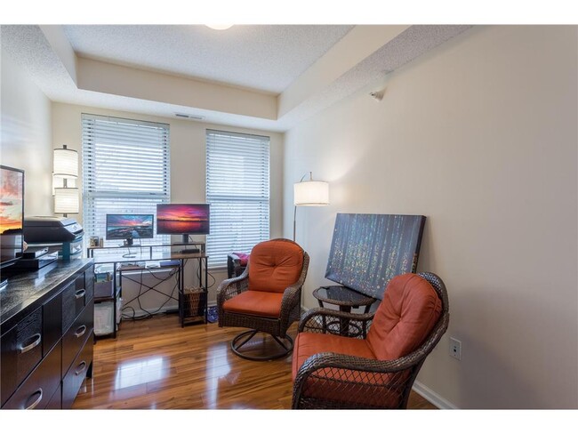 Building Photo - 545 N 1st St