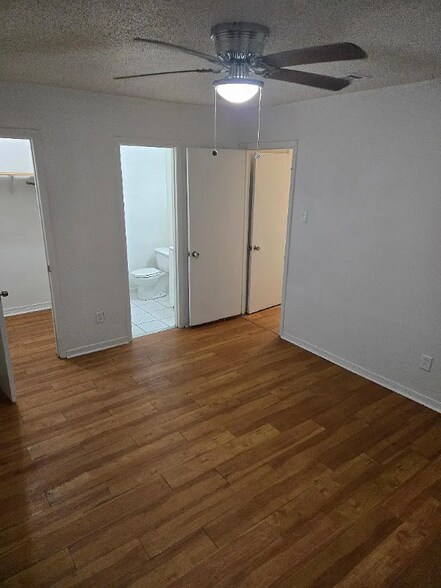 Building Photo - 7820 Dorsett Dr