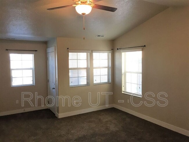 Building Photo - 1616 N Catagena Pky