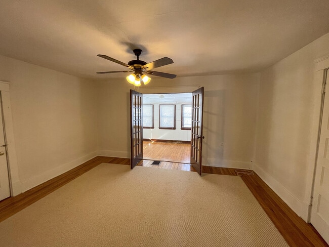 Building Photo - 21 Anderson Ave