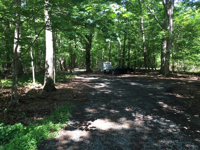 driveway (about .25 of a mile through the woods)) - 8400 Union Grove Church Rd
