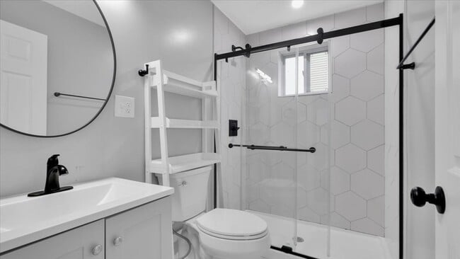 Building Photo - 71 Pierce Ave