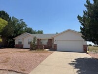 Building Photo - ALL PROSPECTIVE TENANTS MUST SUBMIT A $58 ...