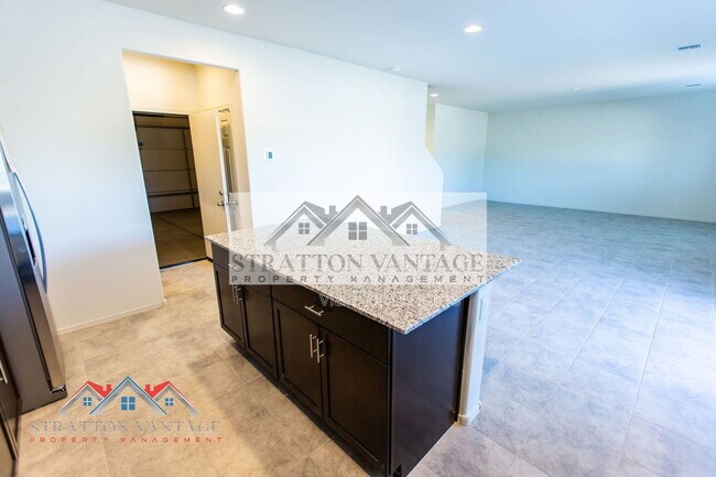 Building Photo - 24618 W Concorda Dr