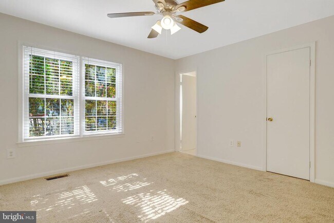 Building Photo - 7416 Spring Tree Dr