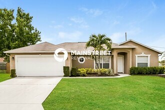 Building Photo - 3 Bedroom Pet-Friendly Home in Port St. Lucie, FL with Main Street Renewal