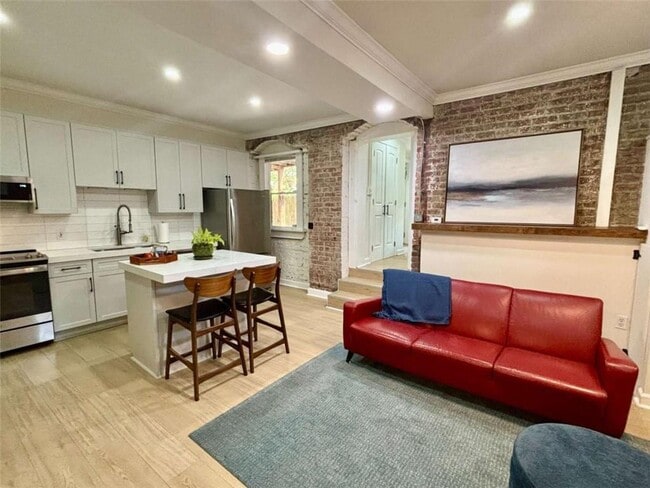 Building Photo - 685 Argonne Ave NE