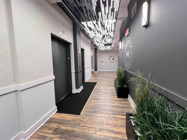 Building Photo - 160 Lafayette St