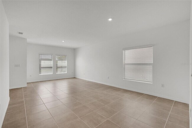 Building Photo - 4731 Vellacito Way