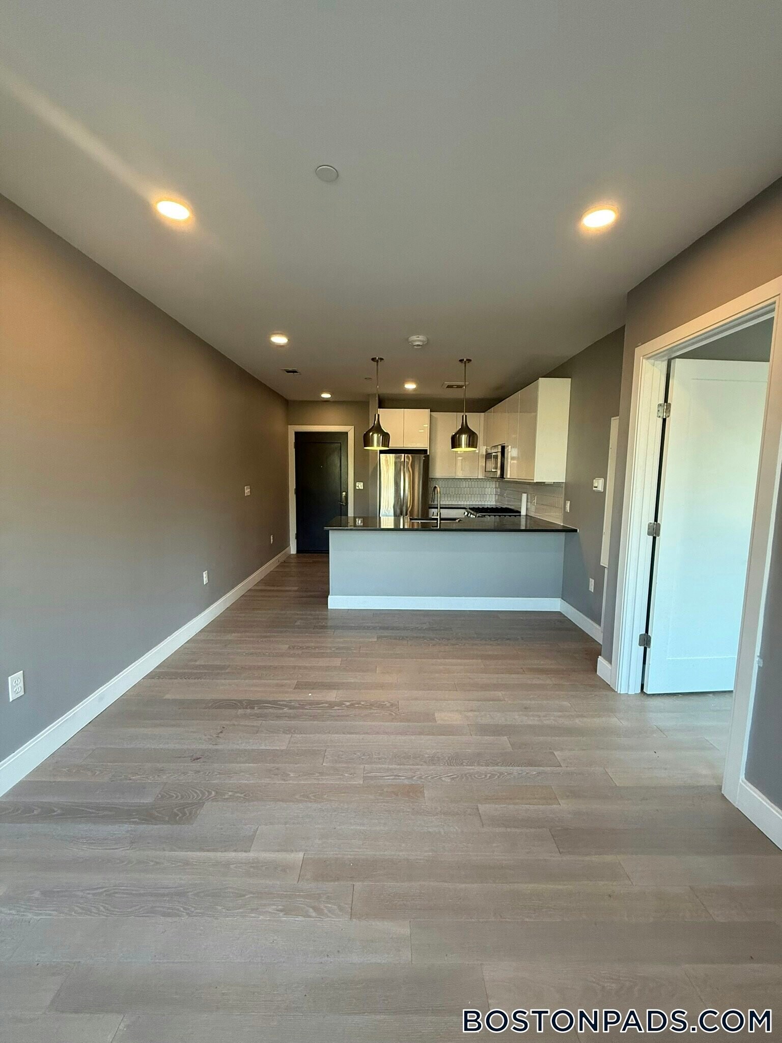 Building Photo - 152 Liverpool St