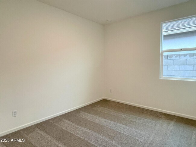 Building Photo - 13233 W Buckskin Trl