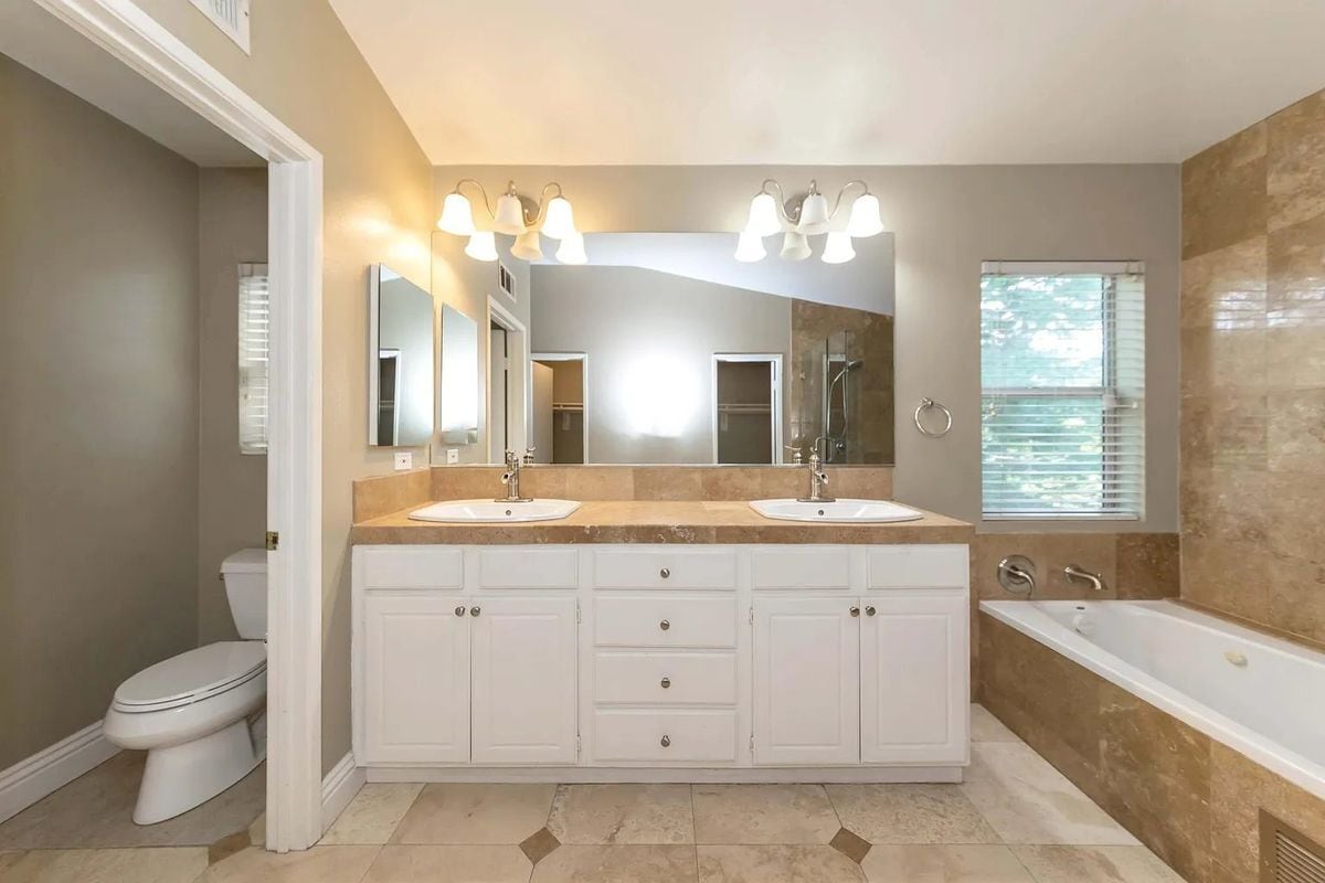 Building Photo - 8704 E Wiley Way