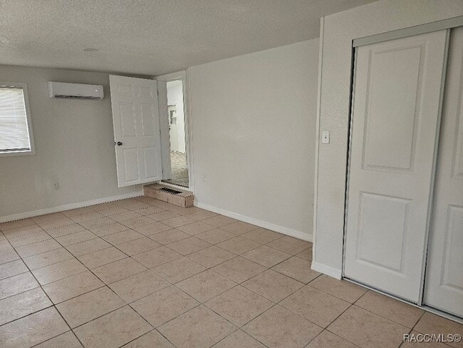 Building Photo - 6890 W Homosassa Trail