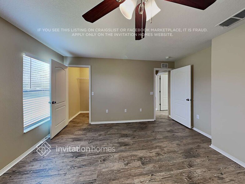Building Photo - 2346 Lobelia Pl