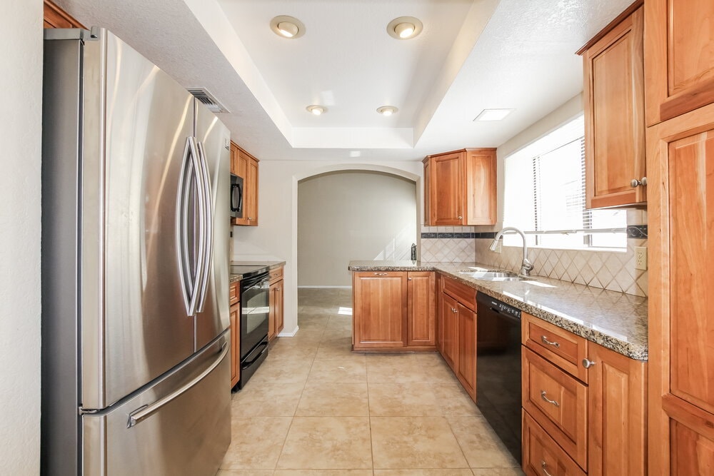 Building Photo - 6709 W Topeka Dr