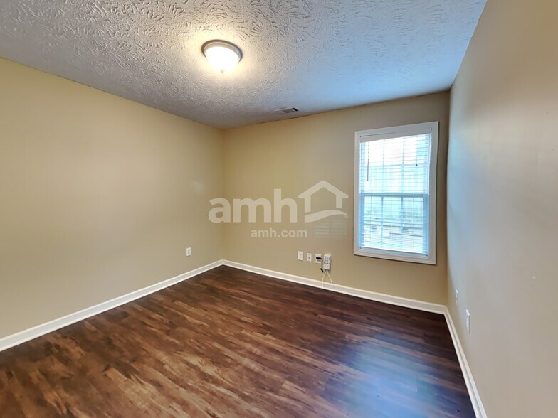 Building Photo - 360 Dunagan Dr