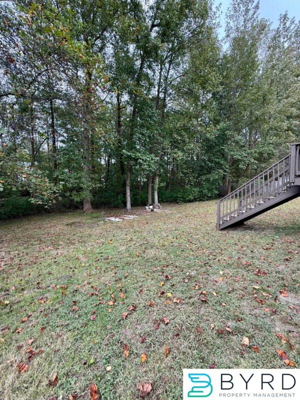 Building Photo - 913 Wheelwood Way