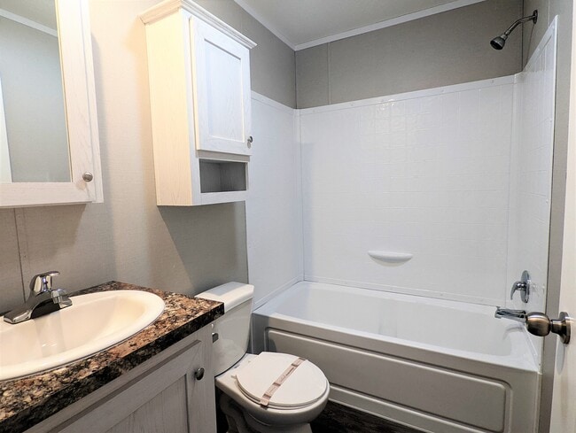 Building Photo - 719 Virginia