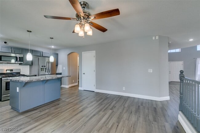 Building Photo - 9157 S Sleeping Tree St