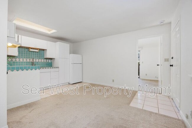 Building Photo - 754 Del Riego Ave