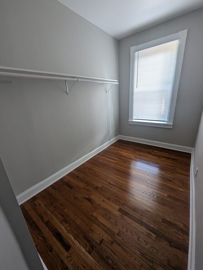 Building Photo - 39 William St