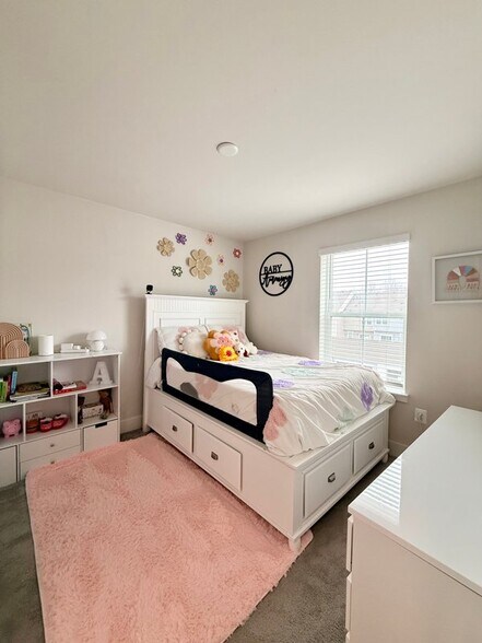 Building Photo - 11470 St Luke Dr