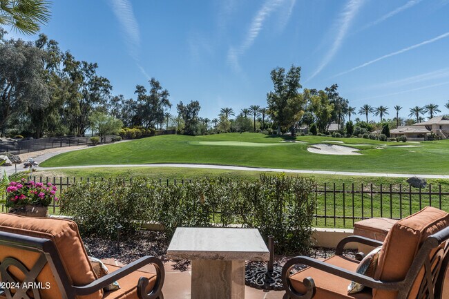 Building Photo - 7705 E Doubletree Ranch Rd