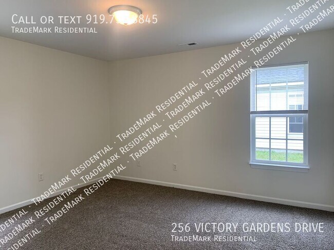 Building Photo - 256 Victory Gardens Dr