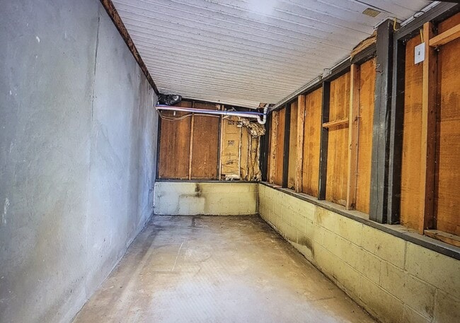 Building Photo - 1216 Kentucky Ave