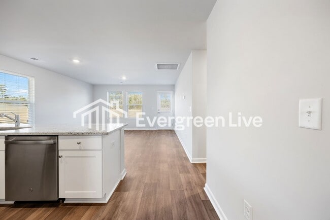 Building Photo - 1210 Willow Oaks Wy