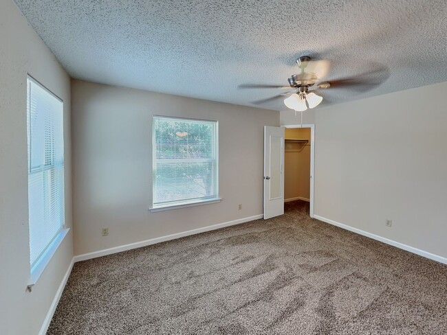 Building Photo - READY NOW! COME CHECK IT OUT!