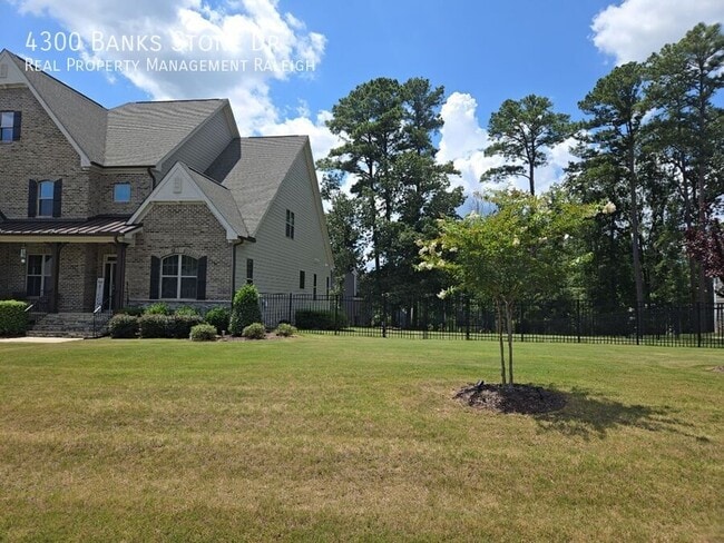 Building Photo - 4300 Banks Stone Dr
