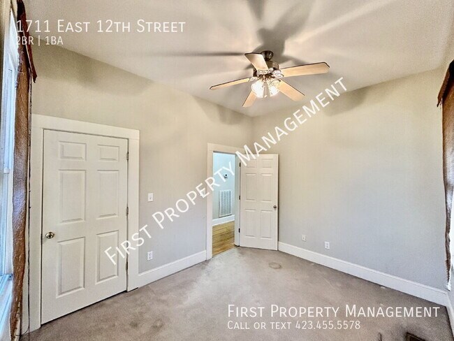 Building Photo - 1711 E 12th St