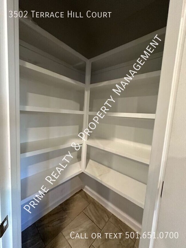 Building Photo - 3502 Terrace Hill Ct