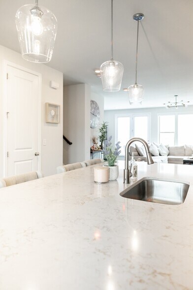 Building Photo - 4332 Water Elm Aly