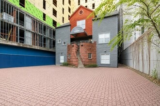 Building Photo - 2505 Seton Ave